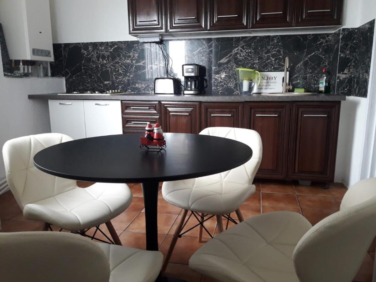 Hellen'S Ultracentral Apartament بوزاو المظهر الخارجي الصورة